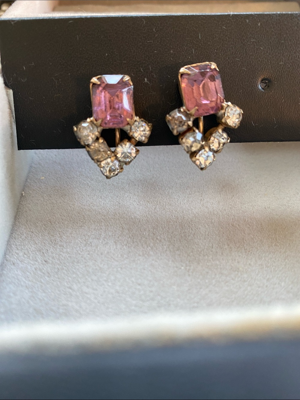 Vintage Pink / gold  Tone Lavender Rhinestone Screw-back Drop Earrings -